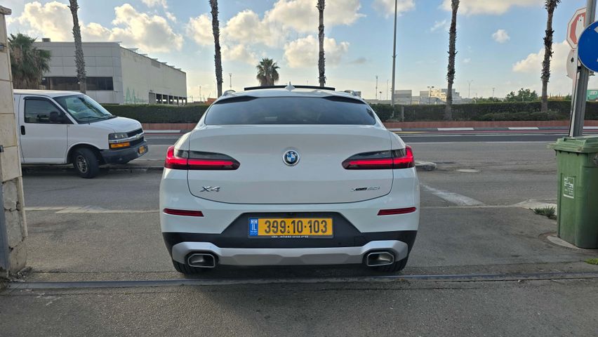 ב מ וו X4