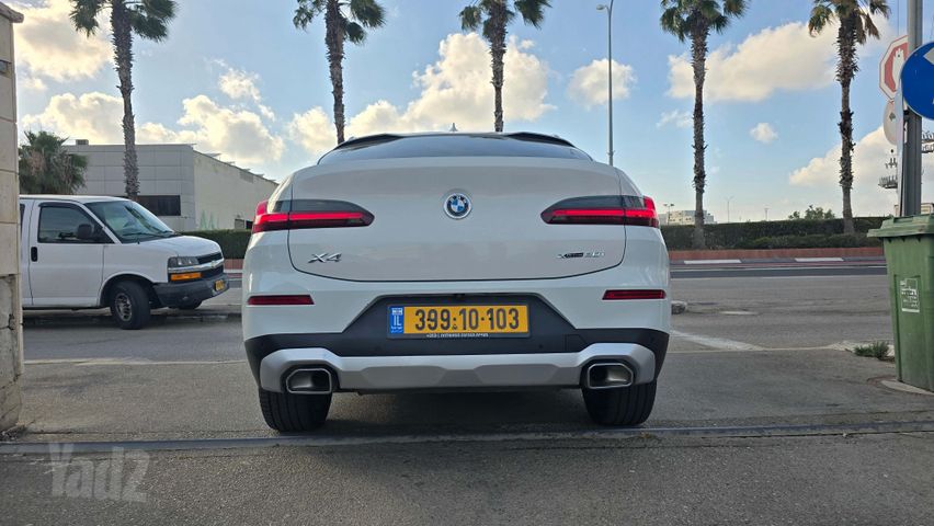 ב מ וו X4