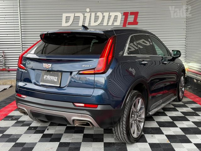 קאדילק XT4