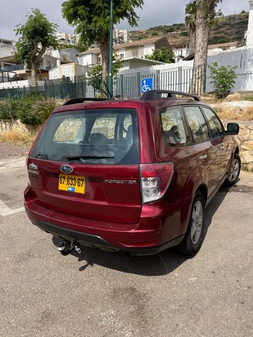 סובארו פורסטר