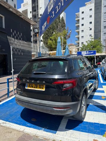 סקודה קארוק