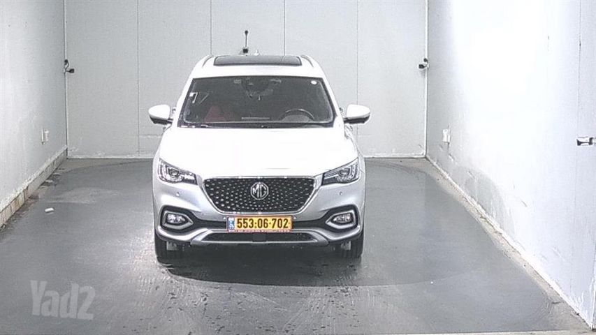 מודעת רכב אם ג'י EHS PHEV