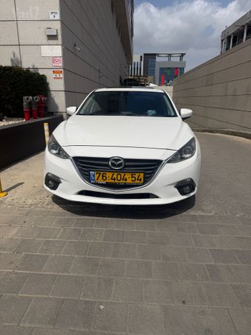 מאזדה 3