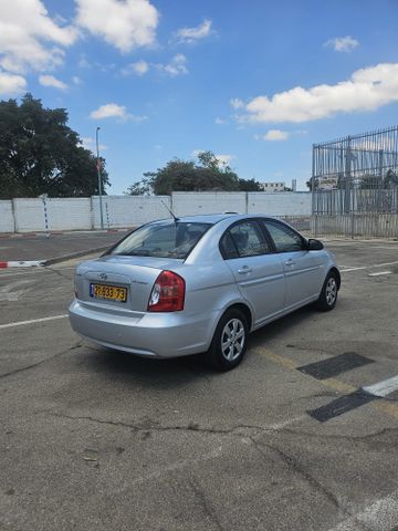 יונדאי אקסנט i25