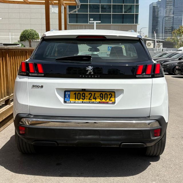 פיג'ו 3008