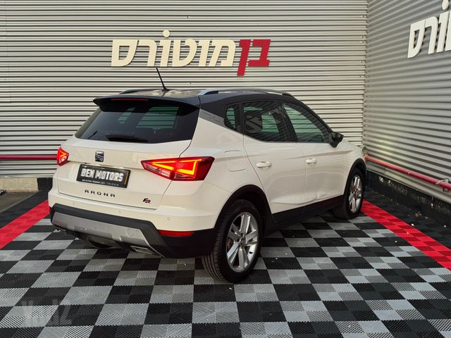 סיאט ארונה