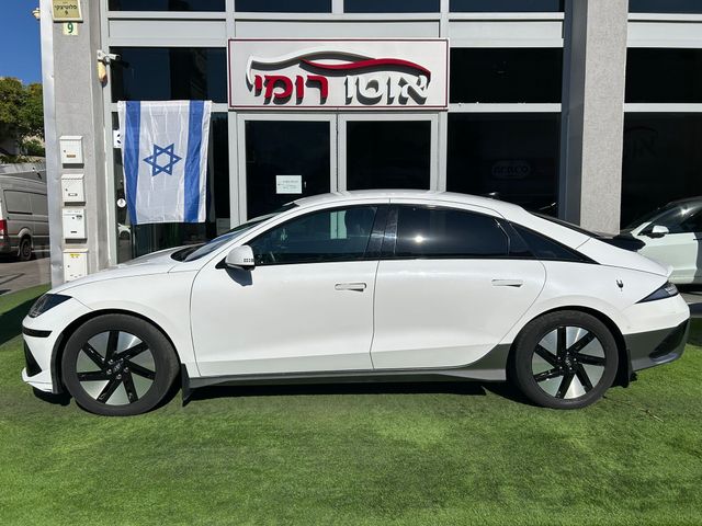 יונדאי איוניק 6
