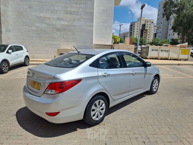 יונדאי אקסנט i25