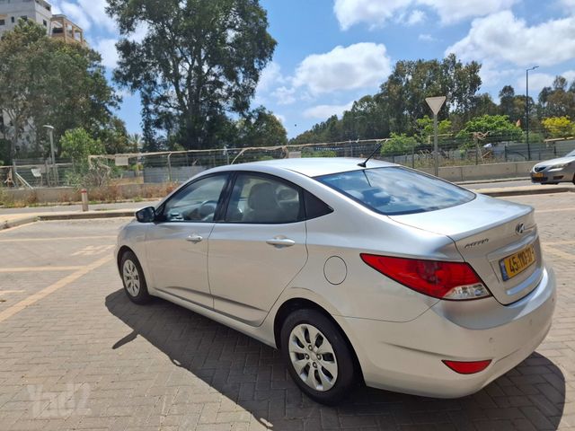 יונדאי אקסנט i25