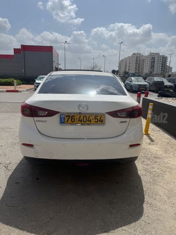 מאזדה 3