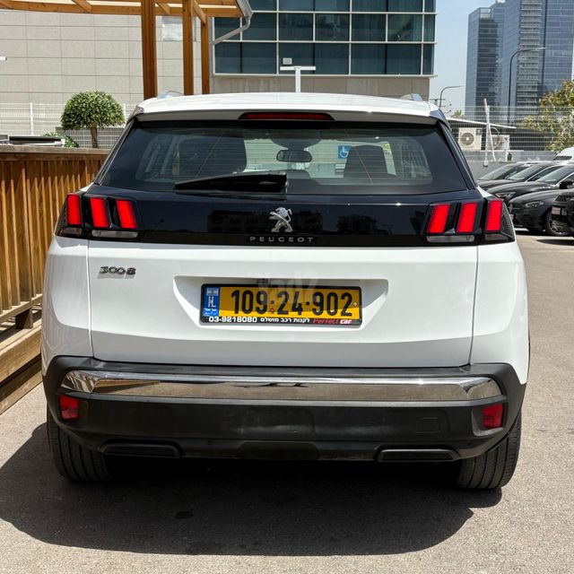 פיג'ו 3008
