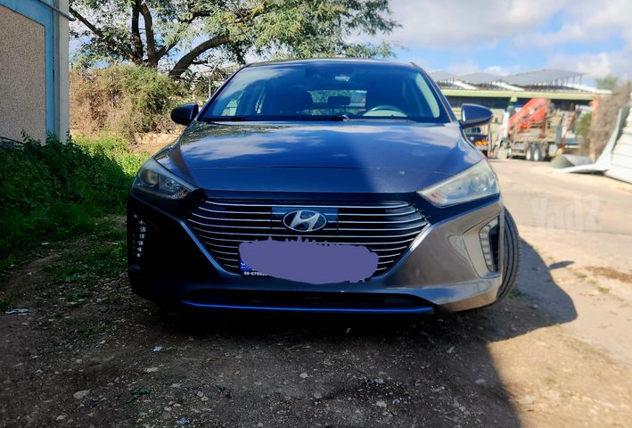 איוניק Premium היברידי אוט׳ בנזין 1.6 (141 כ״ס)