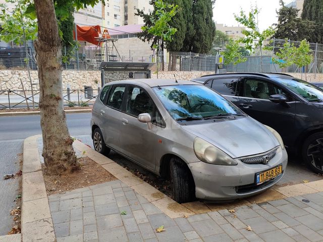 מודעת רכב הונדה ג'אז