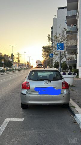 מודעת רכב טויוטה אוריס