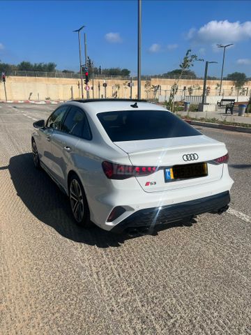 S3 אוט׳ סדאן 4 דל 2.0 (333 כ״ס)