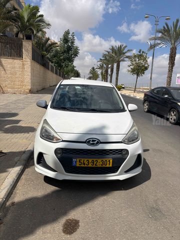 יונדאי i10