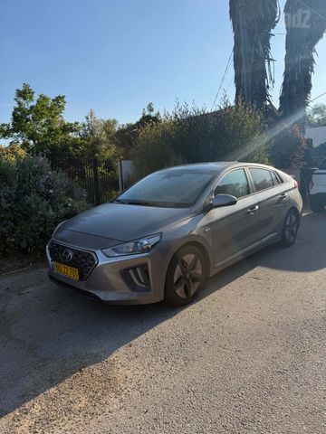 יונדאי איוניק