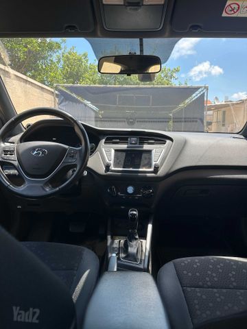 יונדאי i20