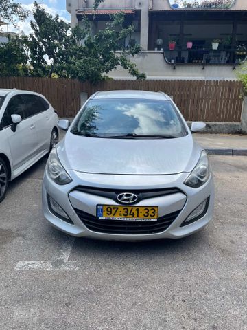 יונדאי i30