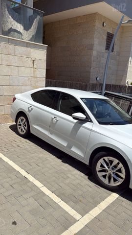 סקודה אוקטביה