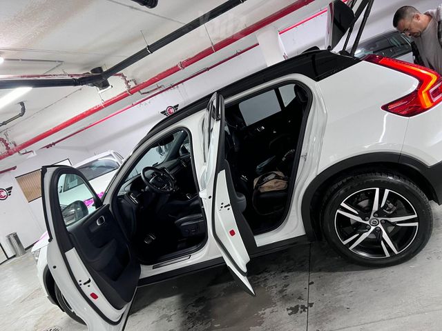 וולוו XC40