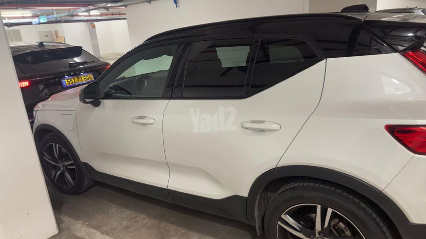 וולוו XC40