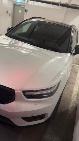 וולוו XC40