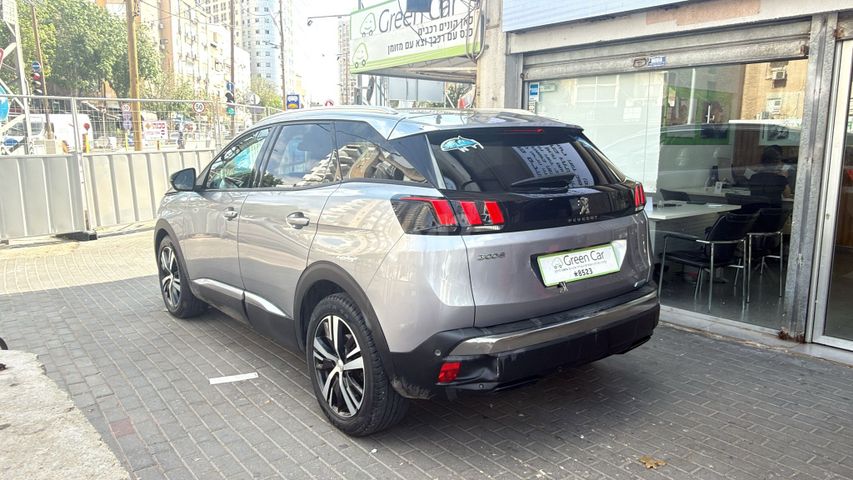 פיג'ו 3008