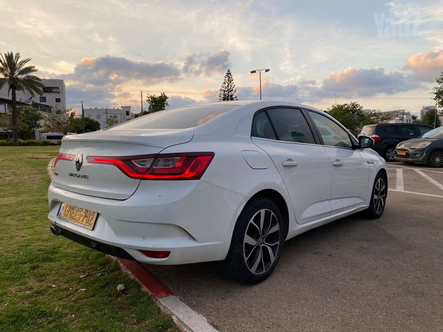 רנו מגאן