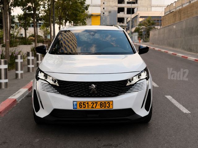 פיג'ו 3008