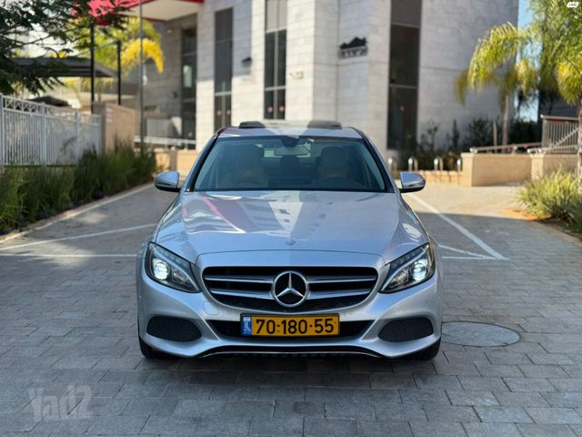 מודעת רכב מרצדס-בנץ C-class