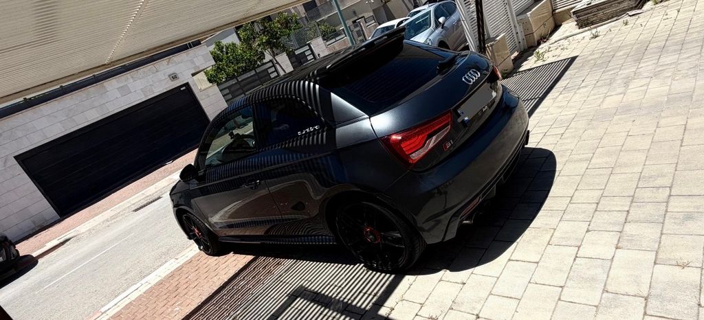 אאודי S1