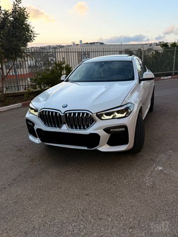 ב מ וו X6