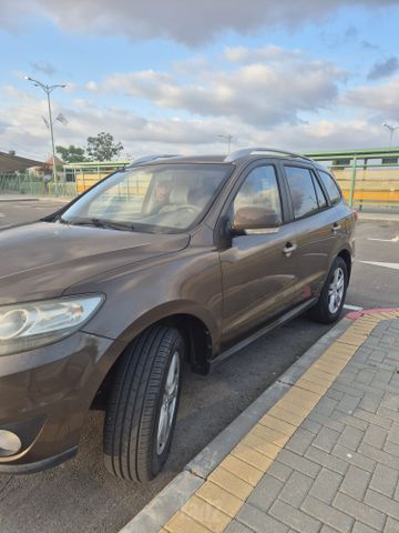 יונדאי סנטה פה