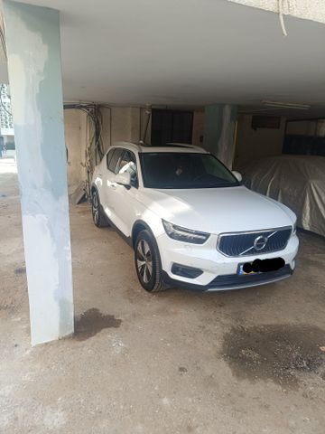 וולוו XC40