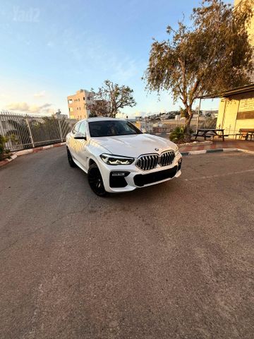 ב מ וו X6