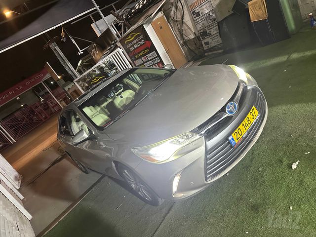 טויוטה קאמרי