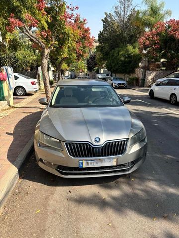 סקודה סופרב