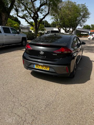 יונדאי איוניק