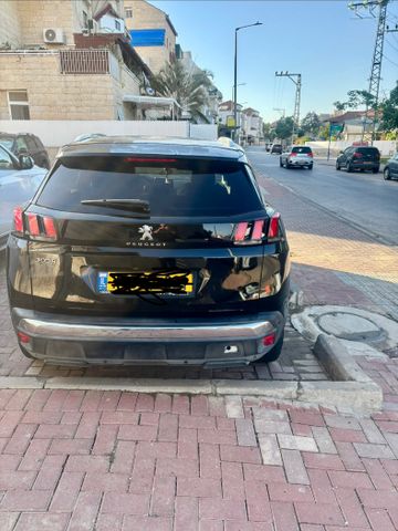 פיג'ו 3008