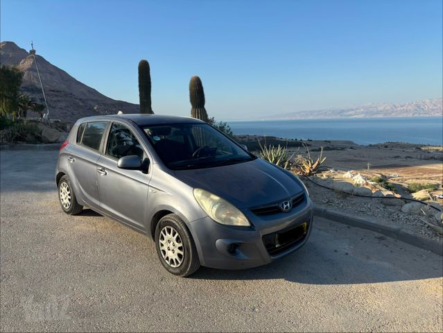 יונדאי i20