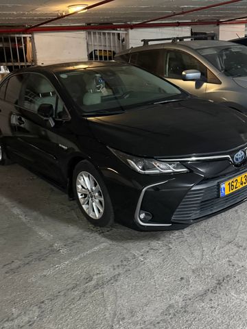 טויוטה קורולה