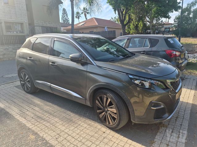 פיג'ו 3008