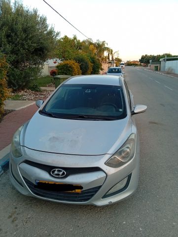 יונדאי i30