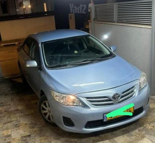 טויוטה קורולה