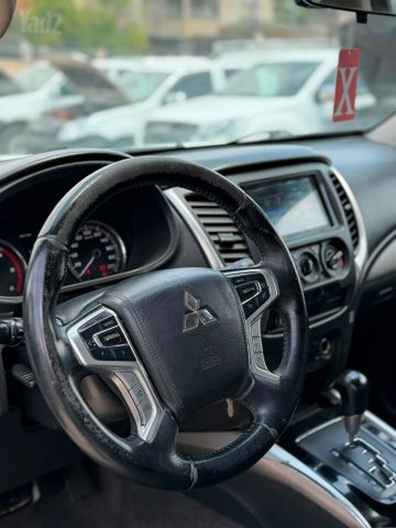 מיצובישי טרייטון / L200