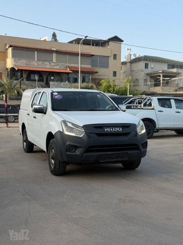 איסוזו די-מקס