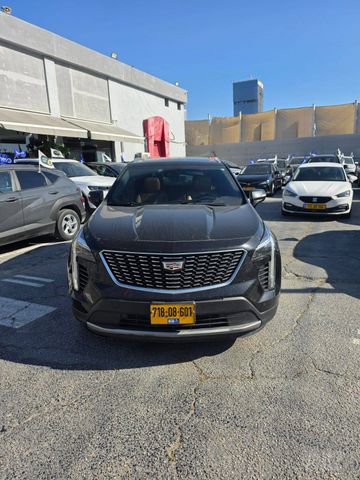 מודעת רכב קאדילק XT4