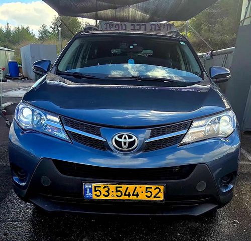 טויוטה RAV4