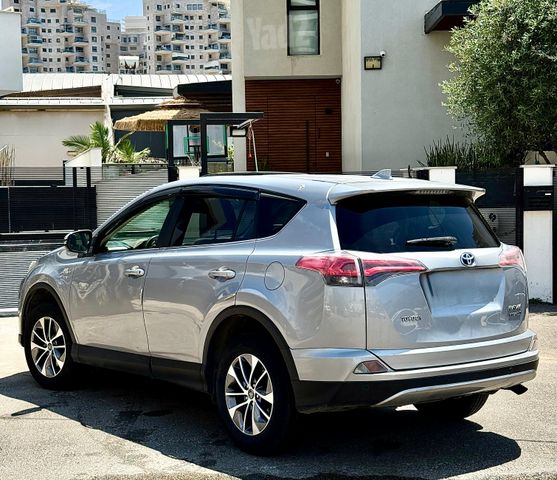 טויוטה RAV4